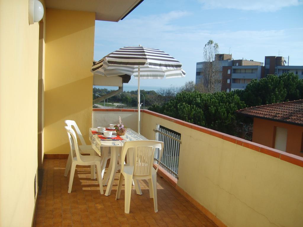 Amanda Appartamenti Lido Adriano Habitación foto
